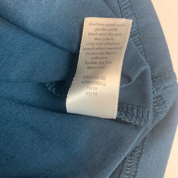 Athleta‎ Shirt Womens XXS Essence Twist Long Sleeve Athleisure Teal Thumbholes - Picture 7 of 9